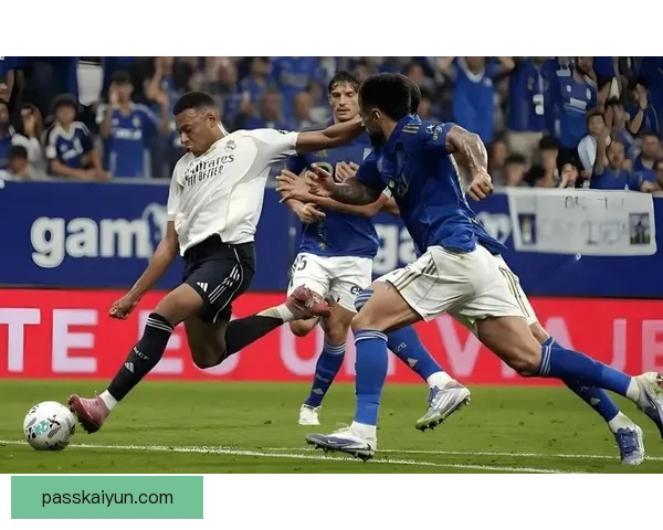 西甲快速攻防转换节奏持续提升，球队反击效率成关键防守组织